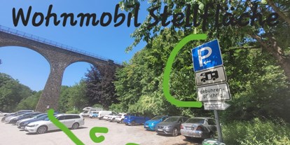 Motorhome parking space - Art des Stellplatz: bei Freibad - Remscheid - Parkplatz unter der Saubrücke