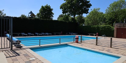 Reisemobilstellplatz - Swimmingpool - Südholland - Vakantiepark Delftse Hout