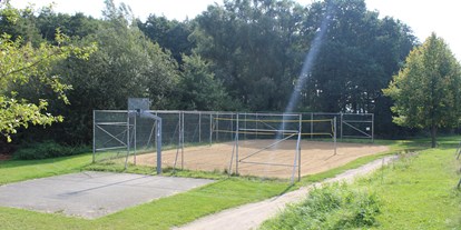 Motorhome parking space - Tennis - Mecklenburg-Western Pomerania - Sportmöglichkeiten - Ferienland Salem am Kummerower See