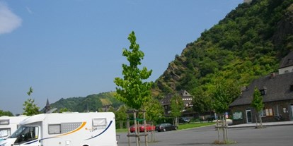 Motorhome parking space - Umgebungsschwerpunkt: Stadt - Mosel - Am Rheinufer