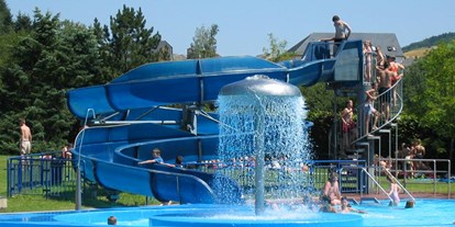 Reisemobilstellplatz - Swimmingpool - Luxemburg - Grosse Rutsche Schwimmbad Camping-Park Kaul - Camping Kaul