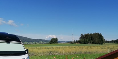 Reisemobilstellplatz - Umgebungsschwerpunkt: am Land - Schweiz - Biohof Lüsch