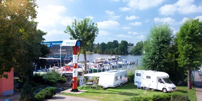 Reisemobilstellplatz - Entsorgung Toilettenkassette - Kleinmachnow - Marina Wendenschloss