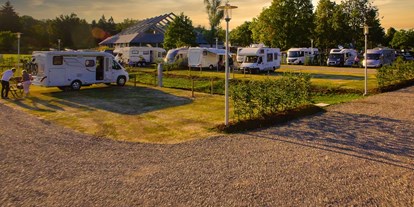 Motorhome parking space - Wintercamping - Bavaria - Wohnmobil-Stellplatz am Donaubad