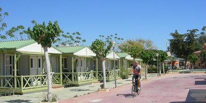 Reisemobilstellplatz - Umgebungsschwerpunkt: Meer - Spanien - Bungalows_2 - Camping El Jardin