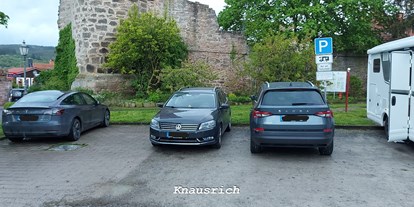 Motorhome parking space - Preis - Hessisch Lichtenau - Stellplatz am Diebesturm
