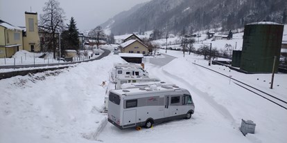 Motorhome parking space - Stromanschluss - Switzerland - Luchsingen beim Bahnhof