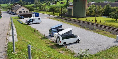 Reisemobilstellplatz - Stromanschluss - Schweiz - Luchsingen beim Bahnhof