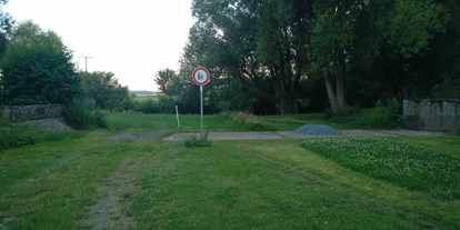 Reisemobilstellplatz - Umgebungsschwerpunkt: am Land - Hessen - Der Blick Richtung Ohm (2. Fluss) - Brücker Mühle