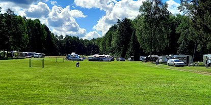Reisemobilstellplatz - Stromanschluss - Wietzendorf - Wildwood Camping Lüneburger Heide