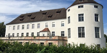 Motorhome parking space - Frischwasserversorgung - Ostbayern - Schloss Söldenau - Camper Stellplatz "VORMFELD"