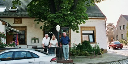 Motorhome parking space - WLAN: teilweise vorhanden - Saxony-Anhalt - Stellplatz Gaststätte Heidekrug