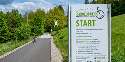Reisemobilstellplatz - Umgebungsschwerpunkt: Fluss - Franken - Rhönespressbahnradweg (direkt angrenzend) - Rhön Camp Stellplatz Sportverein Zeitlofs-Rupboden