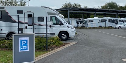 Motorhome parking space - Wohnwagen erlaubt - Bremen-Umland - Reisemobilstellplatz "Soma-Camp"