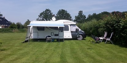 Motorhome parking space - Lauwersoog - Mini camping Het Schuttersplek