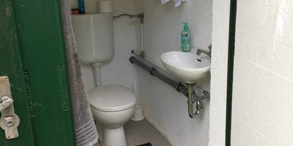 Reisemobilstellplatz - Bademöglichkeit für Hunde - Sachsen - Kleine Toilette  - Ehlich’s Wohnmobilstellplatz 