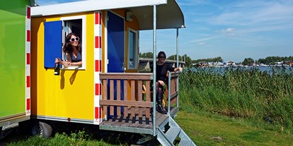 Reisemobilstellplatz - Art des Stellplatz: ausgewiesener Parkplatz - Nordholland - Camping Zeeburg Amsterdam