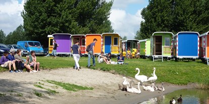 Reisemobilstellplatz - Bademöglichkeit für Hunde - Aalsmeer - Camping Zeeburg Amsterdam