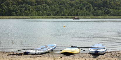 Reisemobilstellplatz - Bademöglichkeit für Hunde - Gallin-Kuppentin - Genuss Ferien, Natur und Strandcamping am Jabelschen See