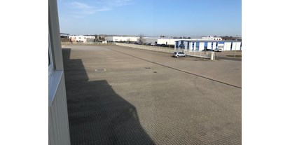 Motorhome parking space - WLAN: am ganzen Platz vorhanden - Sachsen-Anhalt Süd - Caravan Center Haubold Hecklingen