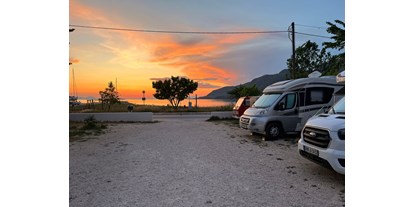 Motorhome parking space - Umgebungsschwerpunkt: Strand - Epirus - Camperstop Plataria