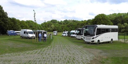 Motorhome parking space - Duschen - Datteln - Wohnmobilpark am Freizeitbad Aquarell
