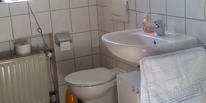 Reisemobilstellplatz - Entsorgung Toilettenkassette - Kirchheim (Hersfeld-Rotenburg) - Bad für die Gäste - Reiterhof Aumühle