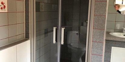 Reisemobilstellplatz - Entsorgung Toilettenkassette - Mittweida - Dusch-u. WC-Bereich - Womo Stellplatz Friesenhof Wieratal