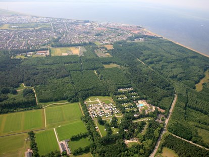 Reisemobilstellplatz - Umgebungsschwerpunkt: See - Lelystad - Stellplätze nur 2 km von Urk und den IJsselmeer entfernt - Vakantiepark 't Urkerbos