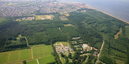 Reisemobilstellplatz - Art des Stellplatz: vor Campingplatz - Stellplätze nur 2 km von Urk und den IJsselmeer entfernt - Vakantiepark 't Urkerbos
