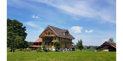 Reisemobilstellplatz - Wohnwagen erlaubt - Schweiz - Unser Zuhause - Alp-Panorama