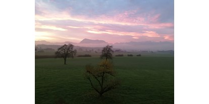 Reisemobilstellplatz - Umgebungsschwerpunkt: am Land - Morschach - Morgenstimmung - Alp-Panorama