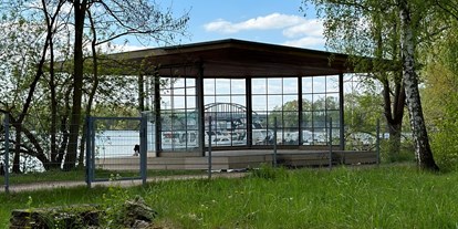 Reisemobilstellplatz - Umgebungsschwerpunkt: Stadt - Potsdam - Stellplatz am Templiner See – Kongresshotel Potsdam