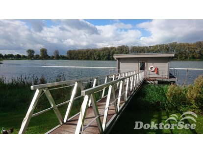 Motorhome parking space - Umgebungsschwerpunkt: Fluss - Lower Saxony - schwimmende Sauna - Erholungsgebiet Doktorsee