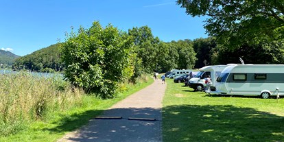 Reisemobilstellplatz - Bademöglichkeit für Hunde - Nordrhein-Westfalen - Wohnmobilhafen und Campingplatz am Schiedersee