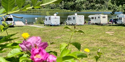 Motorhome parking space - Duschen - North Rhine-Westphalia - Wohnmobilhafen und Campingplatz am Schiedersee