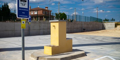 Motorhome parking space - Entsorgung Toilettenkassette - Área de Villaquirán 
