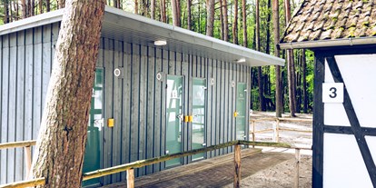 Reisemobilstellplatz - Ostsee - Sanitäre Anlagen mit Komfortbädern - Regenbogen Prerow