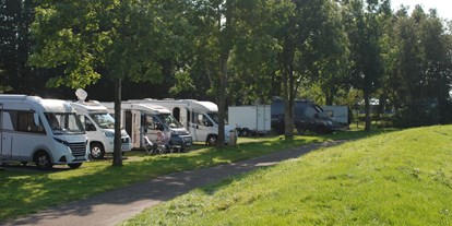 Motorhome parking space - Umgebungsschwerpunkt: Fluss - Ostfriesland - Reisemobilhafen in Detern