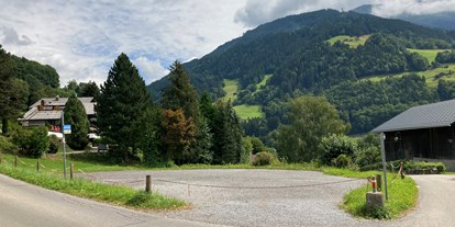 Motorhome parking space - Wohnwagen erlaubt - Vorarlberg - Stellplatz Montjola Mountain View 
Blickrichtung Nord-Ost - Montjola Mountain View