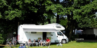 Motorhome parking space - Bademöglichkeit für Hunde - Flanders - Campingplatz - Recreatieoord Wilhelm Tell