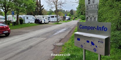 Reisemobilstellplatz - Hunde erlaubt: Hunde erlaubt - Kirchheim (Hersfeld-Rotenburg) - Wohnmobilstellplatz am Erlenstadion