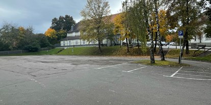 Reisemobilstellplatz - Art des Stellplatz: ausgewiesener Parkplatz - Ostbayern - Parkplatz an der Stadthalle - P 2