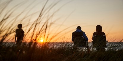 Reisemobilstellplatz - Surfen - Dänemark - Schöne , romantische Sonnenuntergänge  - Skiveren Camping