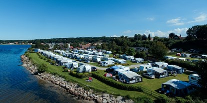 Motorhome parking space - Tennis - North Jutland - Übersicht - Mariager Camping