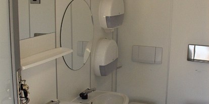 Reisemobilstellplatz - Entsorgung Toilettenkassette - Dänemark - Familientoilet - A35 Sindal Camping Dänemark Kanuverleih