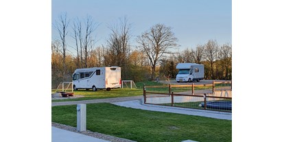 Motorhome parking space - Wohnwagen erlaubt - Denmark - Parken auf Schotter oder Gras - LOasen Vesterhede 