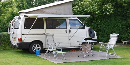 Reisemobilstellplatz - Art des Stellplatz: im Campingplatz - Niederlande - Stellplätze 150 m2 für Wohnmobil, Wohnwagen oder Zelt - Minicamping De Visser