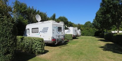 Reisemobilstellplatz - Umgebungsschwerpunkt: Strand - Zeeland - Auch Wohnmobile sind herzlich willkommen auf minicamping De Visser - Minicamping De Visser