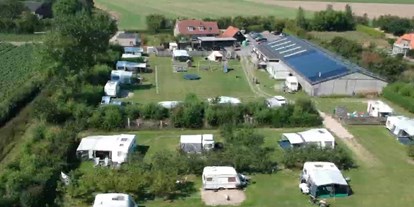Motorhome parking space - Umgebungsschwerpunkt: Meer - Netherlands - Camping Victoria - Mini-camping Victoria